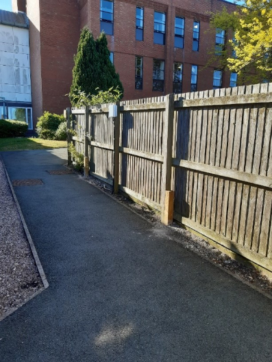 Footpath towards Milestones
