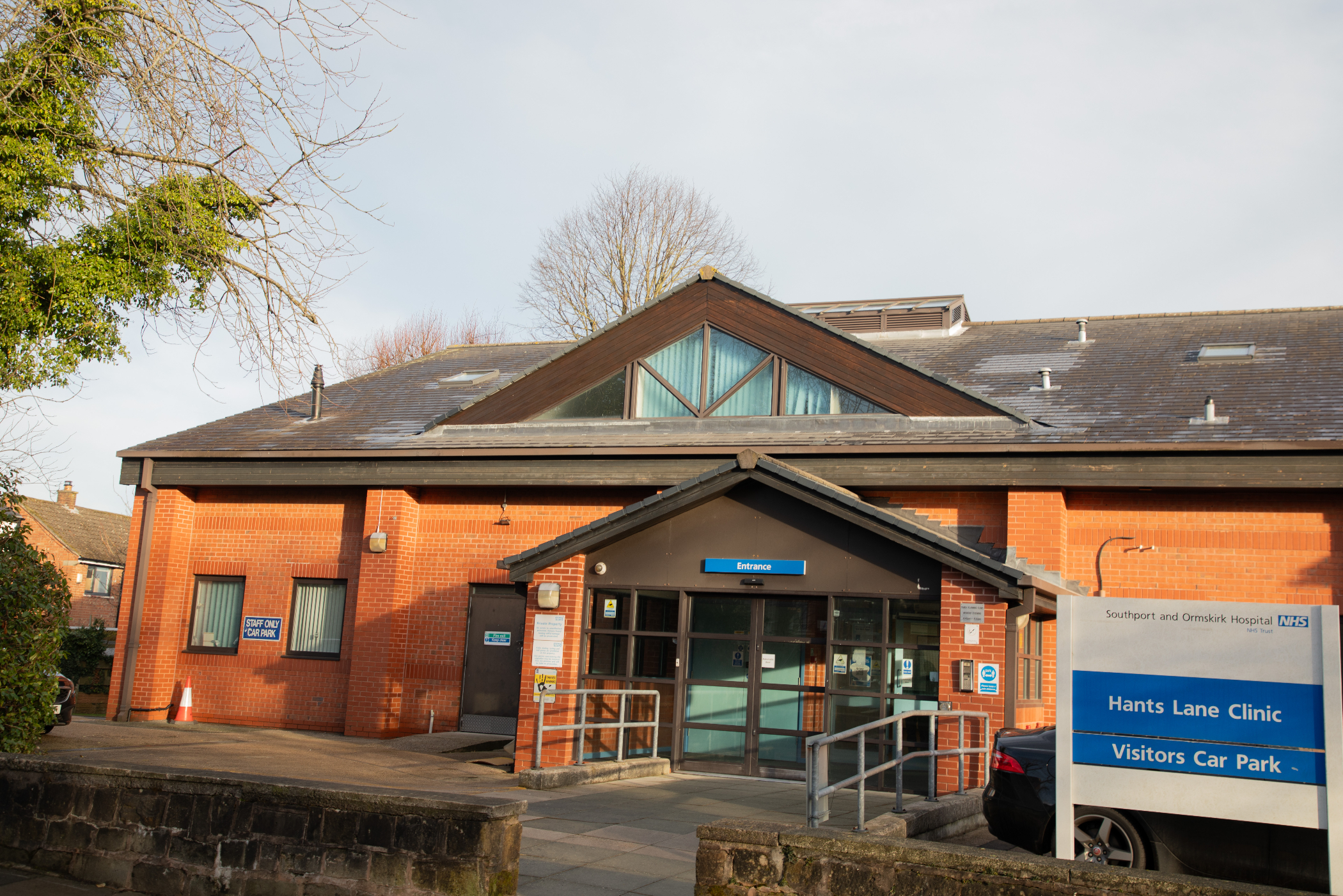 Hants Lane Clinic exterior from the front.