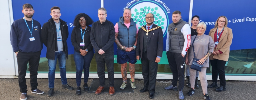 community roots with mayor.jpeg